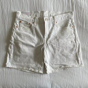 GAP 5" girlfriend White Shorts (sz 29 / sz 8)